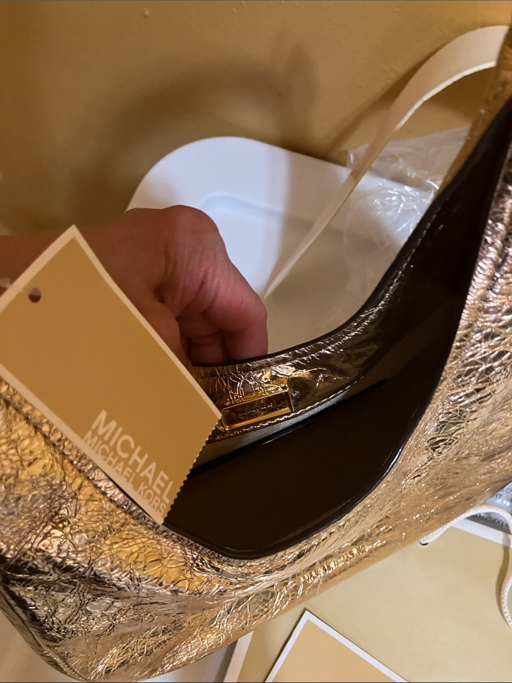 MICHAEL Michael Kors Nolita Metallic Pale Gold Criackled leather Shldr bag - Picture 11 of 14